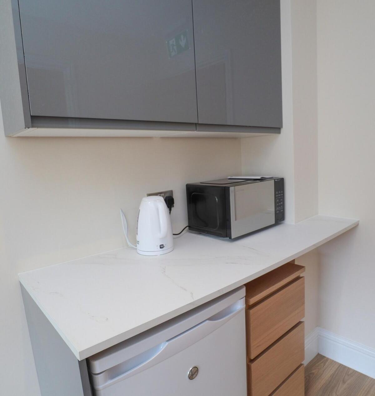 Green Nest Room With Private Bathroom Eastbourne Exterior foto